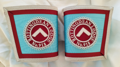 Mark Lodge Officers Gauntlets - Click Image to Close